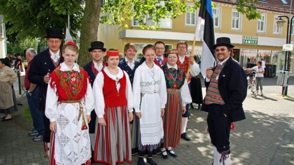 Rahvakunstiselts Leigarid, Estland